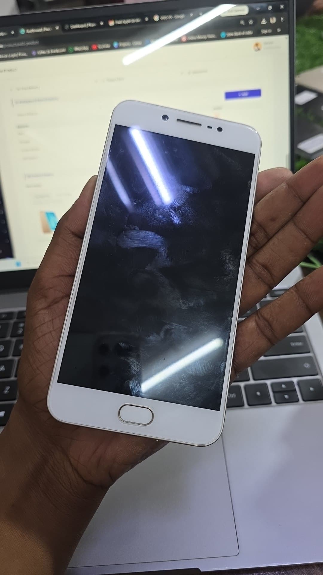 Vivo V5